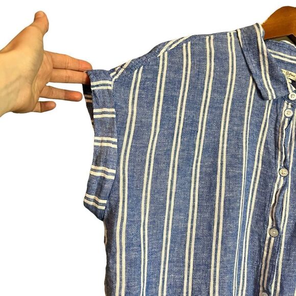 Jachs girlfriend linen blend striped tie top. - Picture 8 of 9